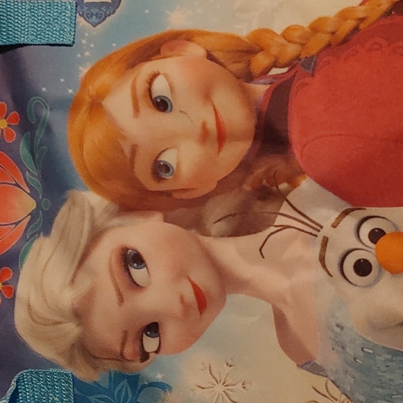 3/$25 DISNEY Frozen waterproof shoulder bag - Picture 2 of 12